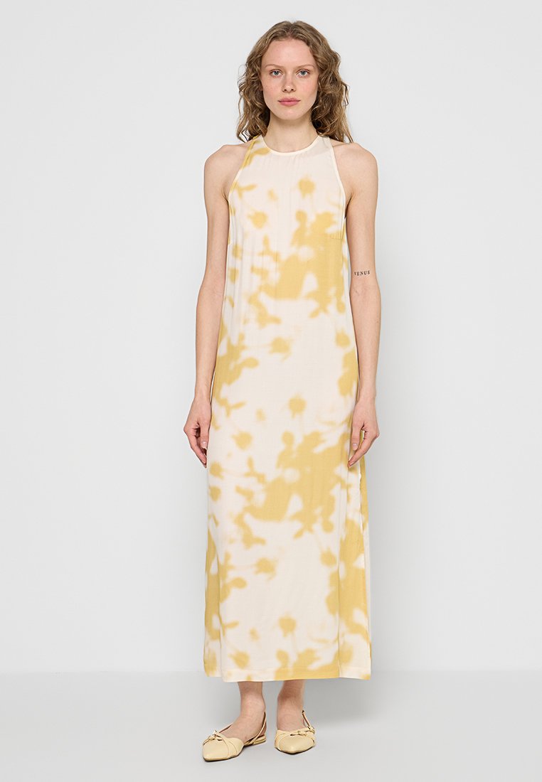 Платье Calvin Klein Jeans PRINTED, Csws Pgold/Gold-Coloured
Платье Calvin Klein Jeans PRINTED, Csws Pgold/Gold-Coloured