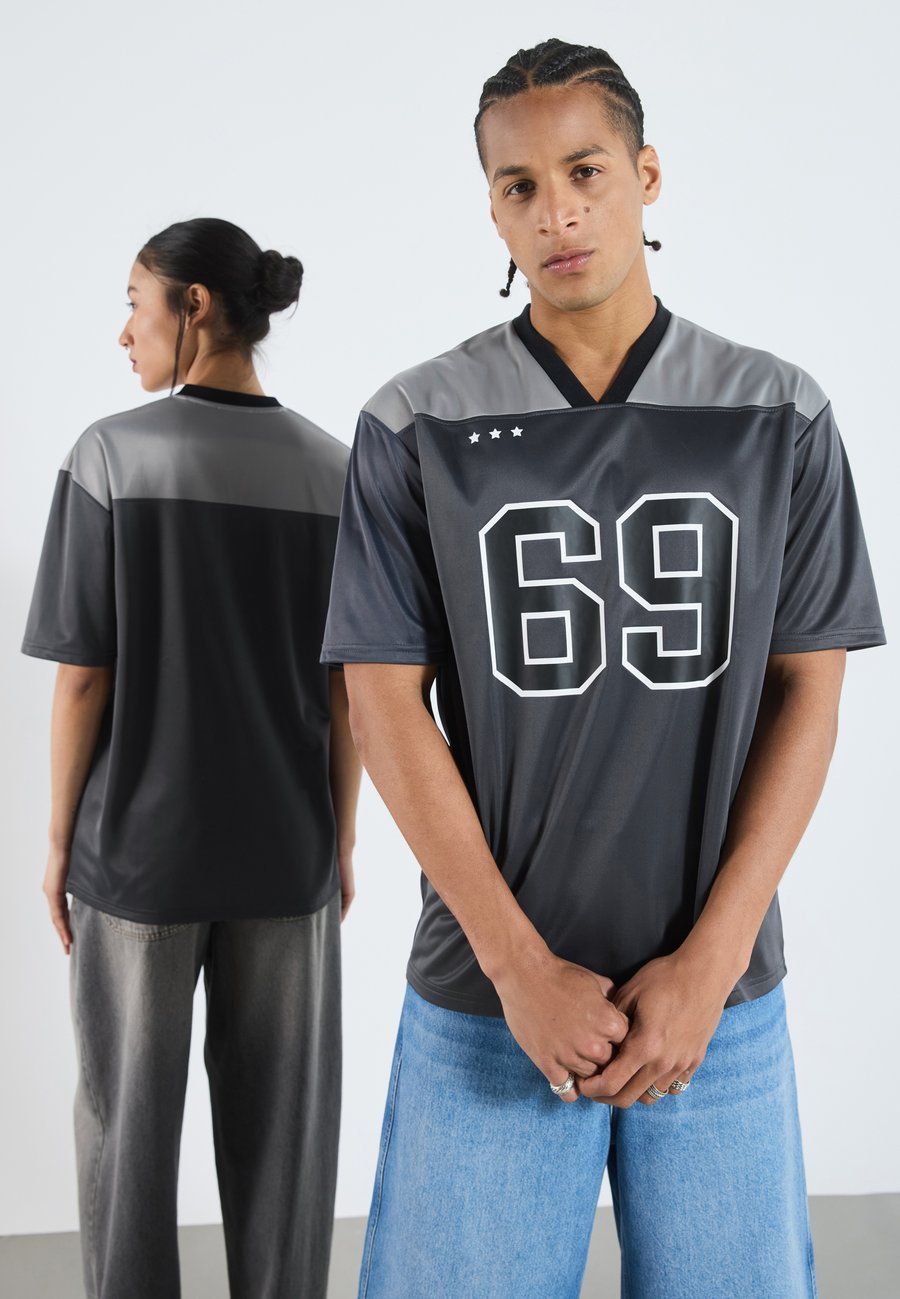 Футболка YOURTURN UNISEX, Black
Футболка YOURTURN UNISEX, Black
