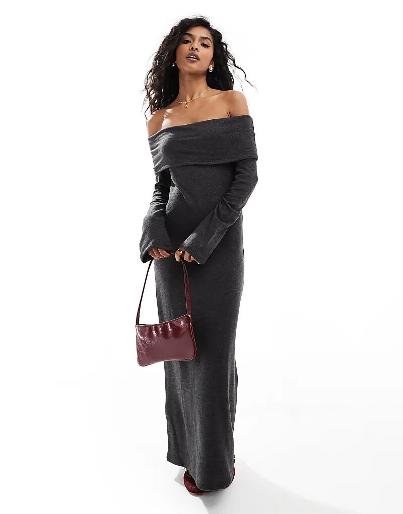 Супермягкое платье с открытыми плечами и щиколоткой в черном меланжевом цвете Vero Moda
Супермягкое платье с открытыми плечами и щиколоткой в черном меланжевом цвете Vero Moda