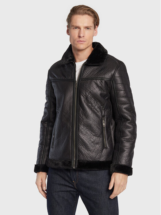 Куртка из искусственной кожи, стандартного кроя Brave Soul, черный
Куртка из искусственной кожи, стандартного кроя Brave Soul, черный