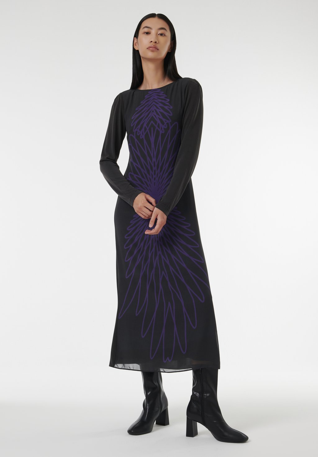 Повседневное платье ABSTRACT PRINT Leem, темно-серый
Повседневное платье ABSTRACT PRINT Leem, темно-серый