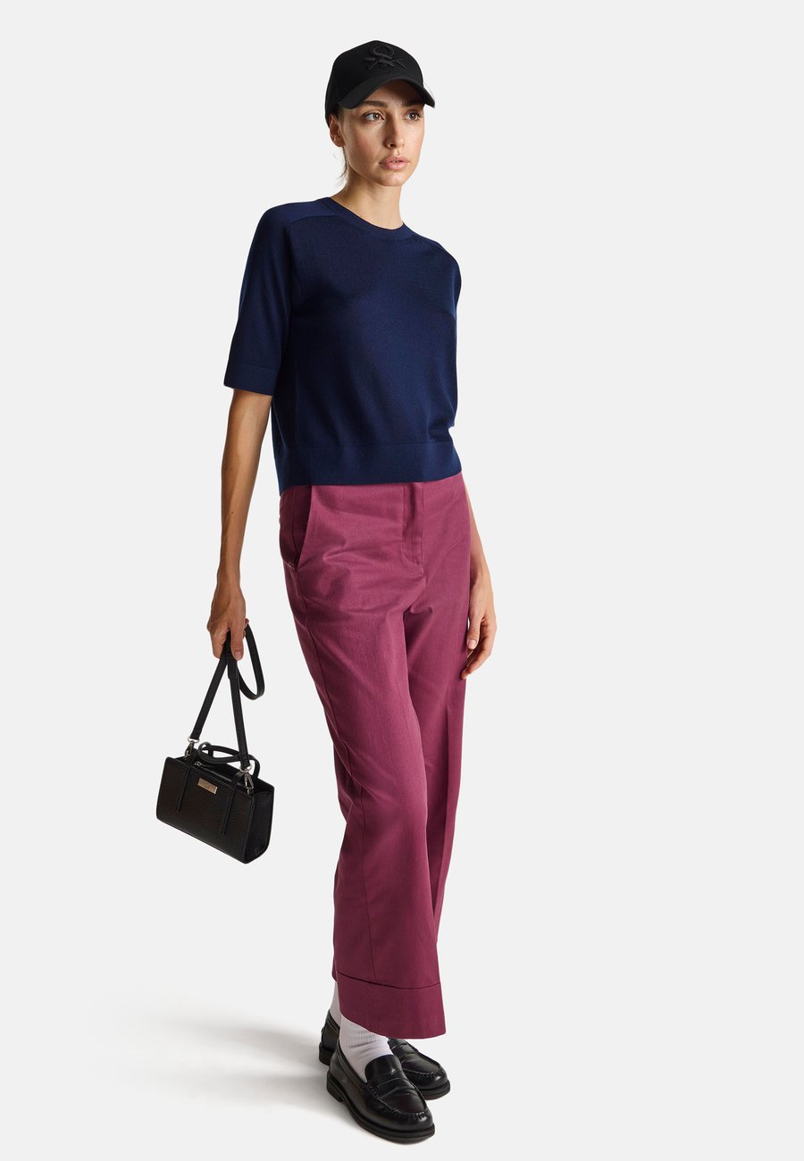 Футболка United Colors of Benetton SHORT SLEEVE , Blue
Футболка United Colors of Benetton SHORT SLEEVE , Blue