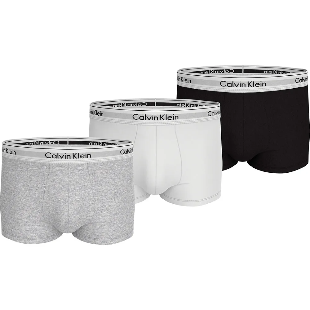 Боксеры 3 шт Calvin Klein LV00NB4392, разноцветный
Боксеры 3 шт Calvin Klein LV00NB4392, разноцветный