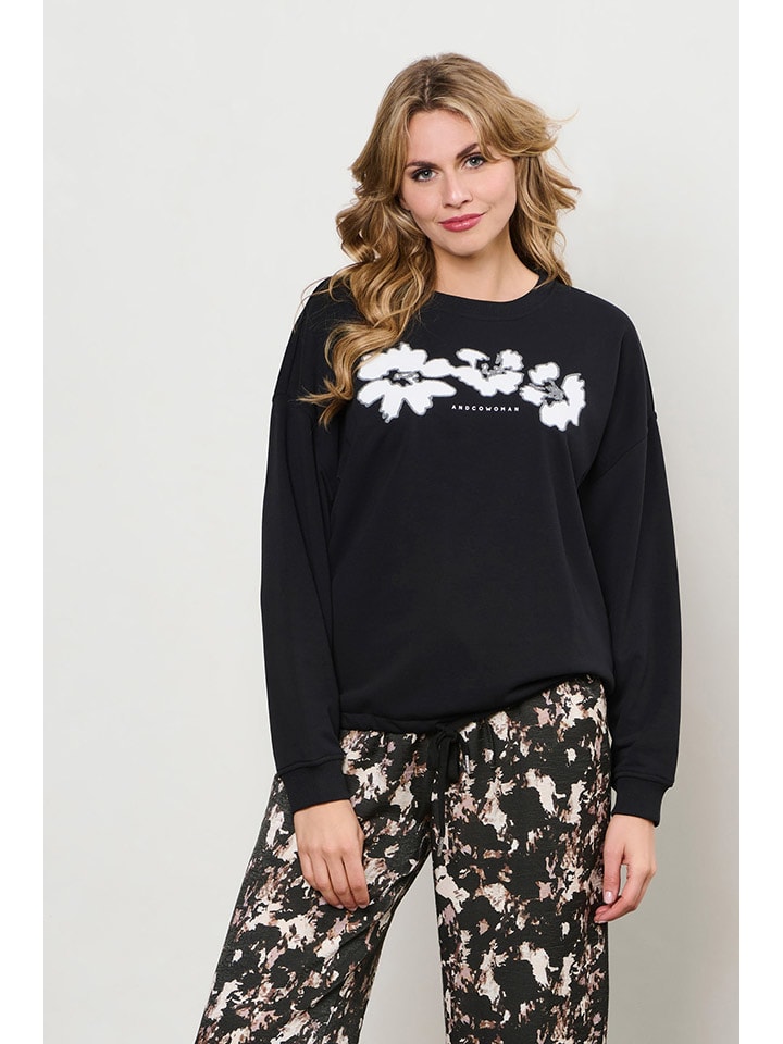 Толстовка Сиена черного цвета &Co Woman
Толстовка Сиена черного цвета &Co Woman