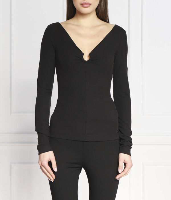 Лонгслив женский Guess Jeans из модала с декоративным вырезом, черный
Лонгслив женский Guess Jeans из модала с декоративным вырезом, черный