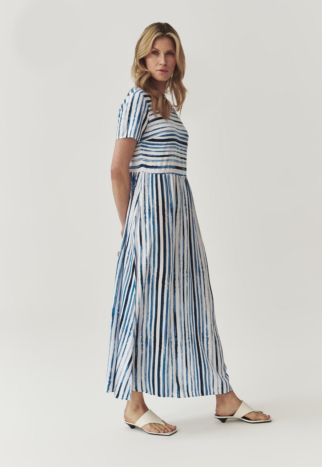 Платье из джерси Sakoria TATUUM, белое
Платье из джерси Sakoria TATUUM, белое