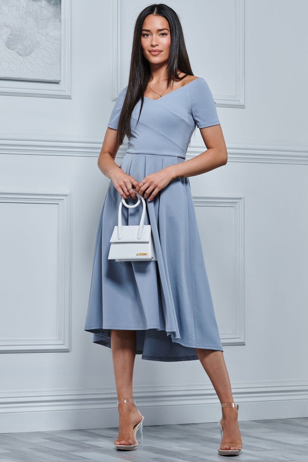 Платье миди Lenora с приталенным верхом и расклешенным низом Jolie Moi, синий
Платье миди Lenora с приталенным верхом и расклешенным низом Jolie Moi, синий