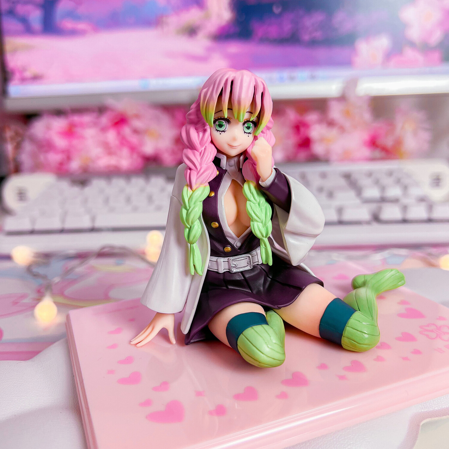 Убийца демонов — фигурка Канродзи-сан размером с ладонь
Убийца демонов — фигурка Канродзи-сан размером с ладонь