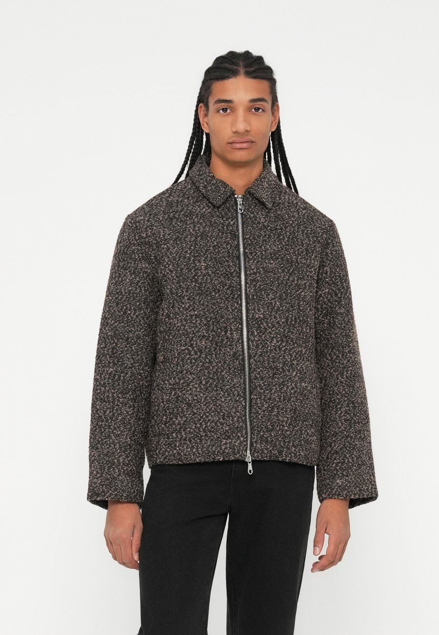 Куртка Jack & Jones JCOCOVER JACKET, After Dark/Black
Куртка Jack & Jones JCOCOVER JACKET, After Dark/Black