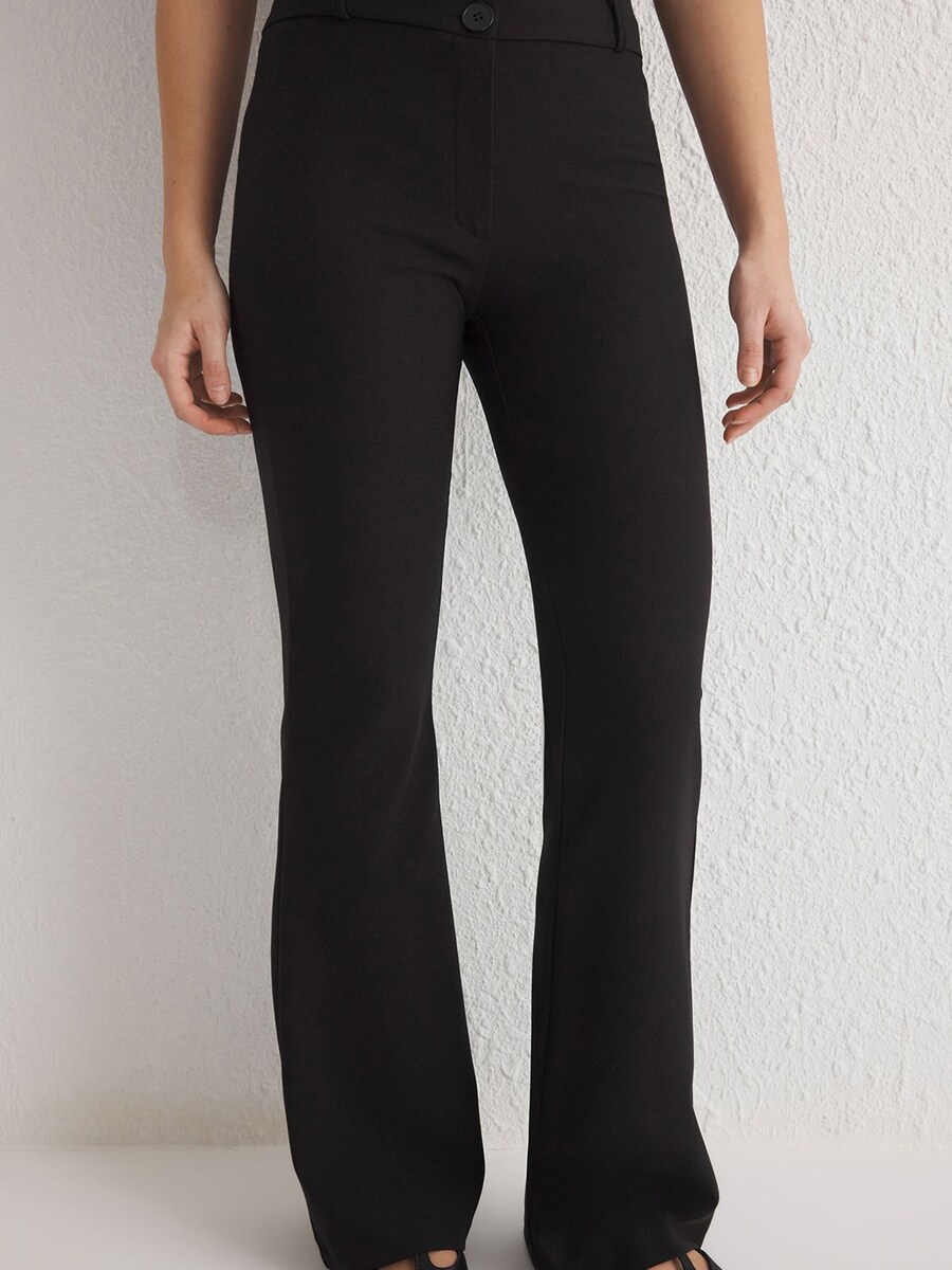 Расклешенные брюки Trendyol, черный
Расклешенные брюки Trendyol, черный