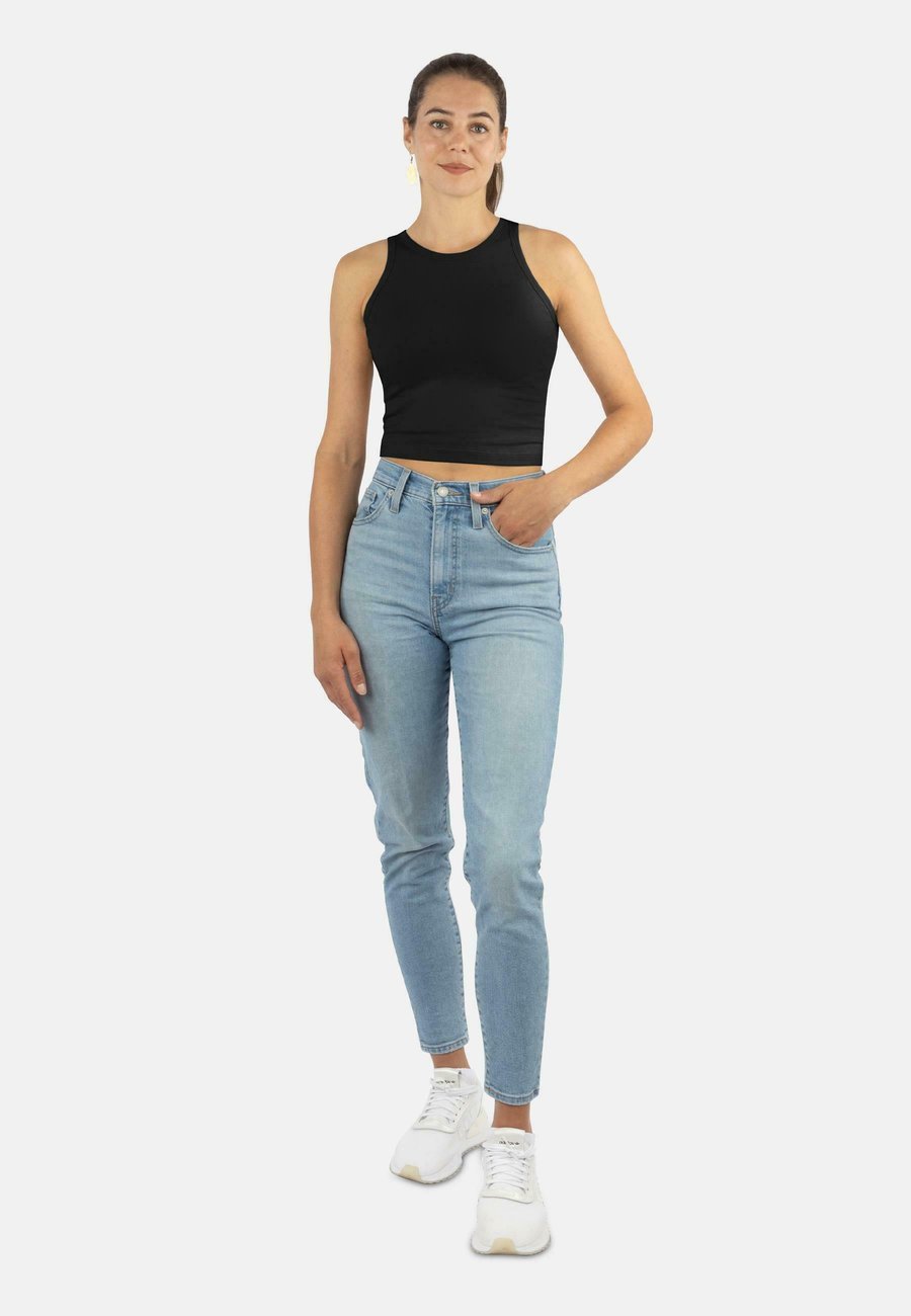 Топ Normani 2 X CROP HOCHGESCHLOSSEN, Schwarz Weiß/Black
Топ Normani 2 X CROP HOCHGESCHLOSSEN, Schwarz Weiß/Black
