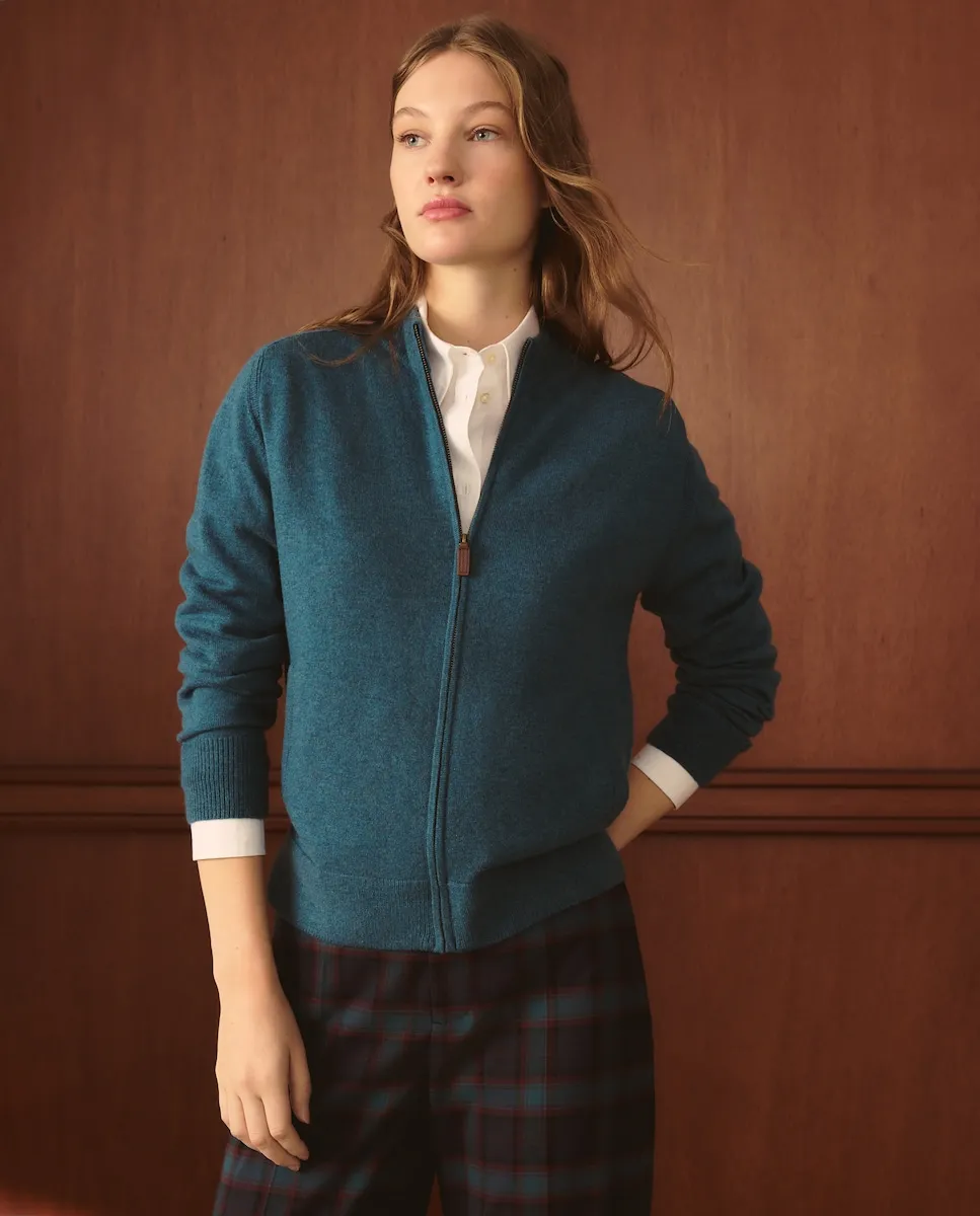 Женский кардиган из гладкого кашемира с длинными рукавами Lloyd's, зеленый
Женский кардиган из гладкого кашемира с длинными рукавами Lloyd's, зеленый