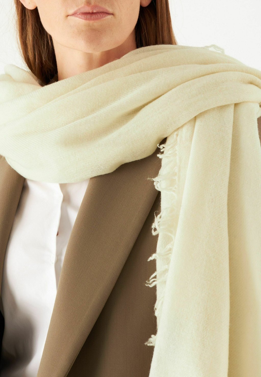 Шарф Codello, белый
Шарф Codello, белый