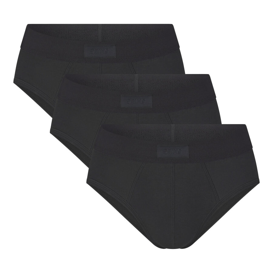 Мужские трусы, 3 шт. SKIMS Skims Cotton, цвет Onyx
Мужские трусы, 3 шт. SKIMS Skims Cotton, цвет Onyx