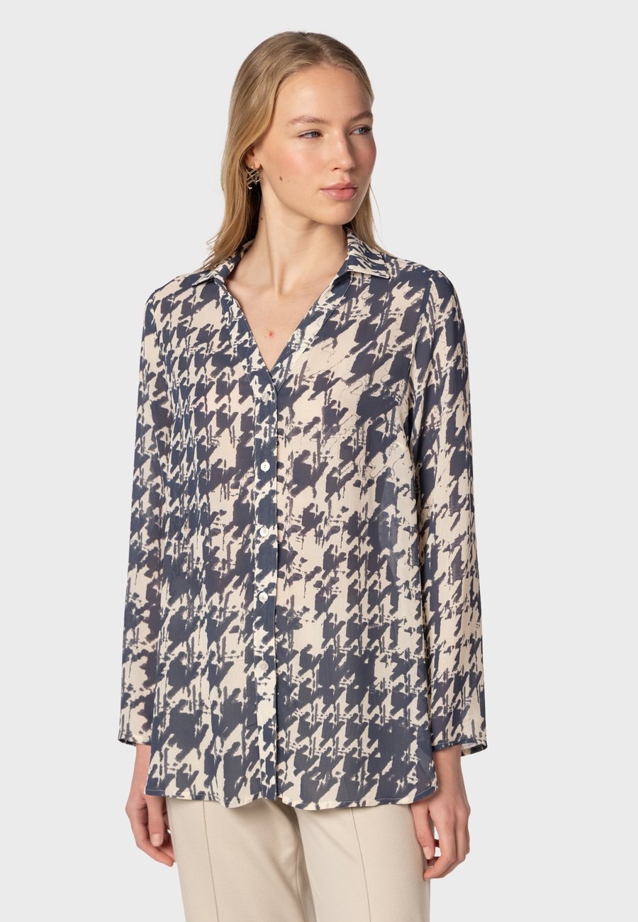 Блуза NAULOVER Button-down blouse, Navy Blue/Dark Blue
Блуза NAULOVER Button-down blouse, Navy Blue/Dark Blue