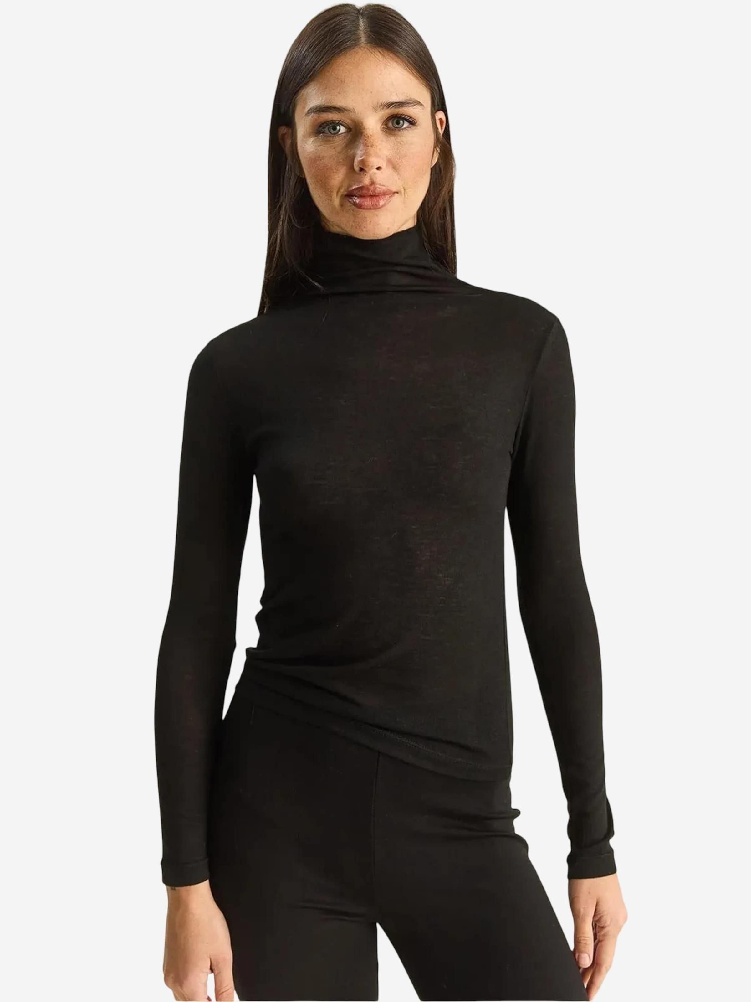 Bianco Lucci Лонгслив в черном цвете
Bianco Lucci Лонгслив в черном цвете