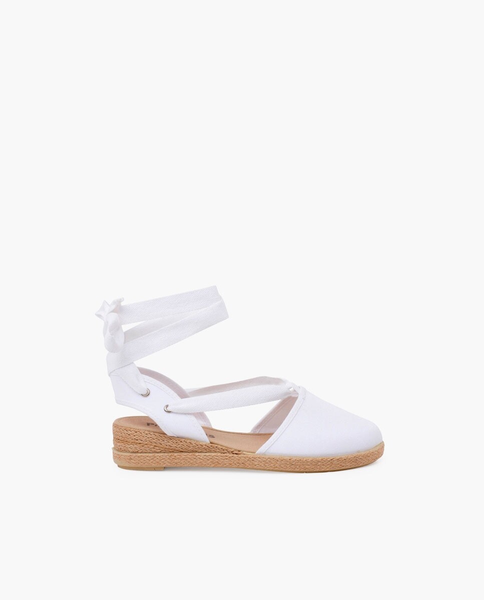 Эспадрильи для девочки с танкеткой и лентами пике Pisamonas, белый 
Эспадрильи для девочки с танкеткой и лентами пике Pisamonas, белый