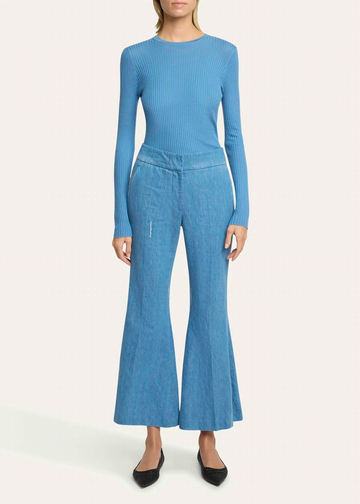 Марш Брюки в светло-голубом дениме Gabriela Hearst
Марш Брюки в светло-голубом дениме Gabriela Hearst