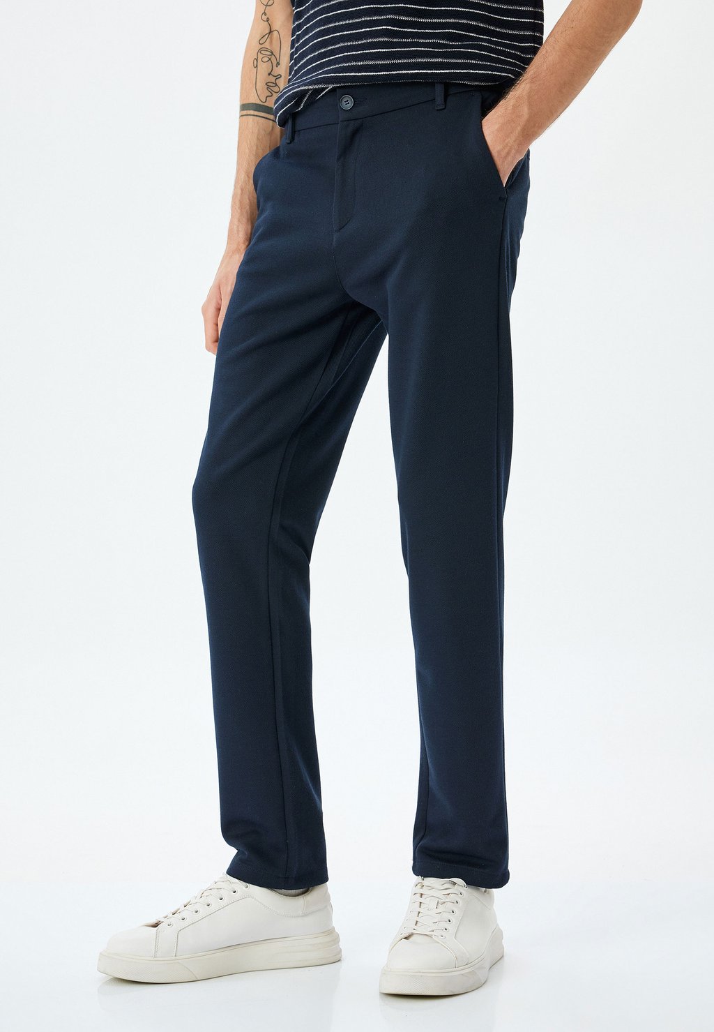 Чиносы Koton, синий
Чиносы Koton, синий