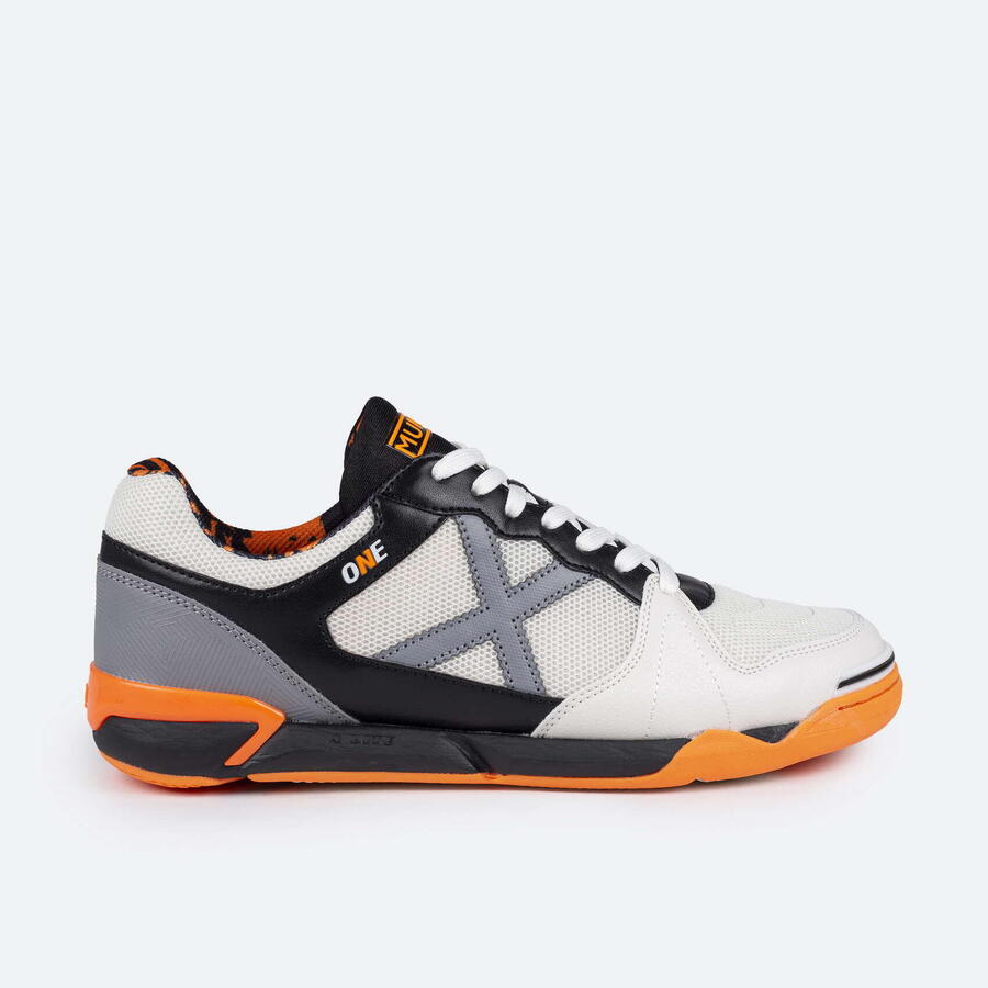 Футбольные бутсы MUNICH One IF
Футбольные бутсы MUNICH One IF