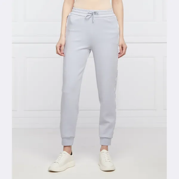 Спортивные брюки стандартного кроя Emporio Armani, лавандовый
Спортивные брюки стандартного кроя Emporio Armani, лавандовый