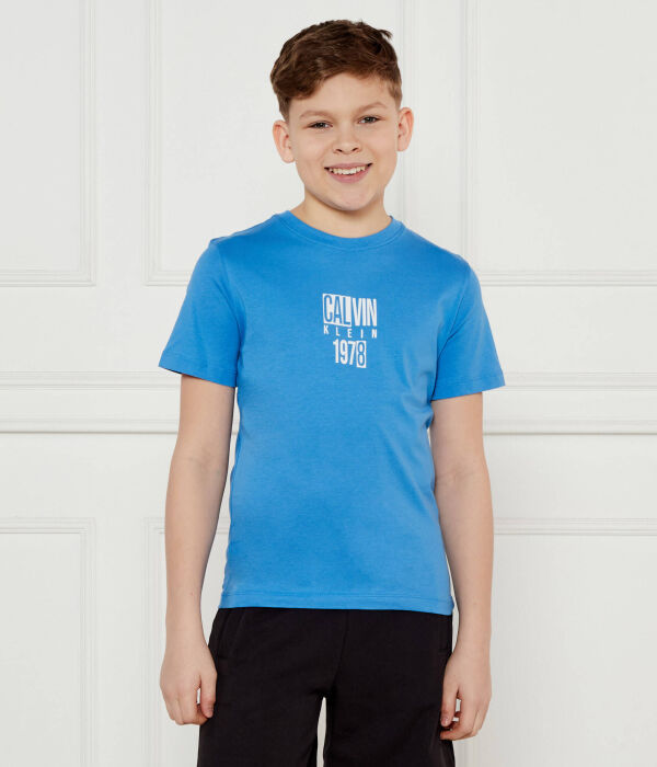 Футболки Regular fit Calvin Klein Jeans, синий 
Футболки Regular fit Calvin Klein Jeans, синий