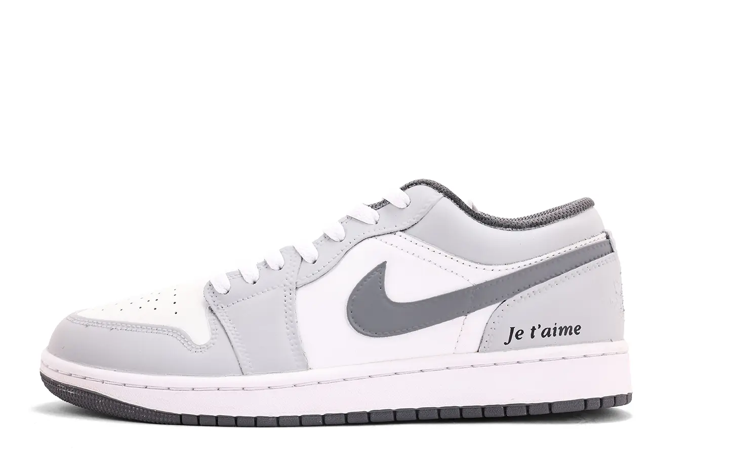 Jordan Кроссовки Air 1 устойчивые к истиранию низкие винтажные баскетбольные унисекс бело-серые светло-серые, цвет Light Gray
Jordan Кроссовки Air 1 устойчивые к истиранию низкие винтажные баскетбольные унисекс бело-серые светло-серые, цвет Light Gray