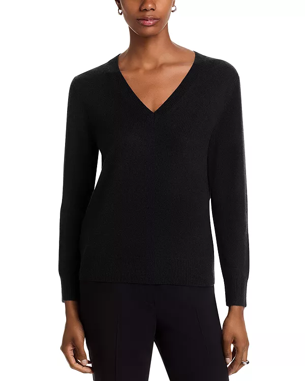 Свитер с V-образным вырезом из 100% кашемира - эксклюзивная модель. C By Bloomingdale'S Cashmere, черный
Свитер с V-образным вырезом из 100% кашемира - эксклюзивная модель. C By Bloomingdale'S Cashmere, черный