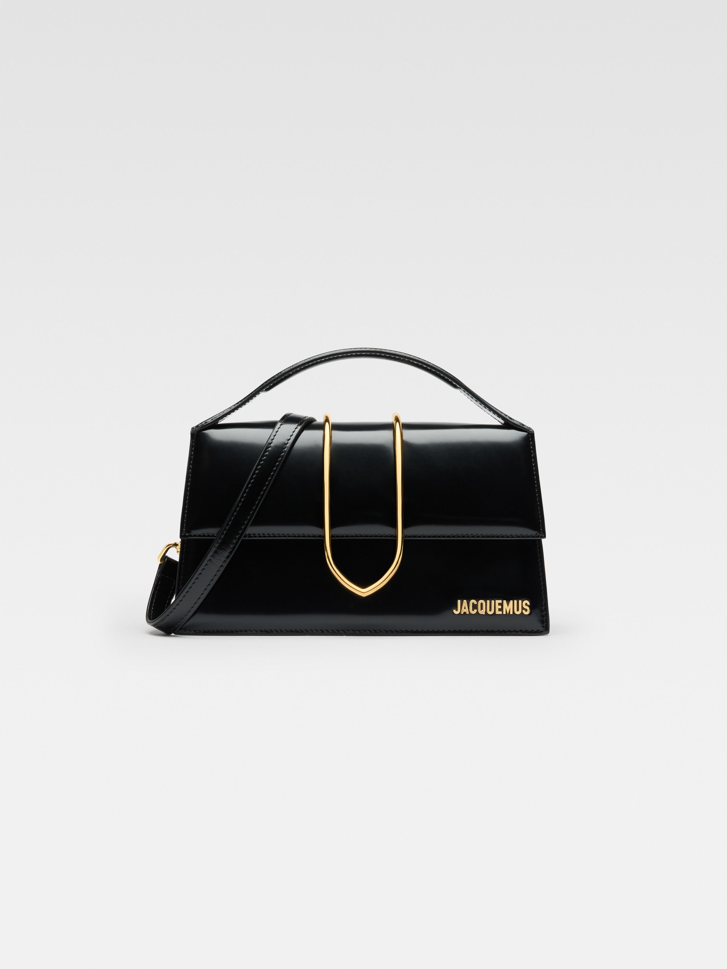 Сумка через плечо с металлическим клапаном JACQUEMUS The large Bambino, черный
Сумка через плечо с металлическим клапаном JACQUEMUS The large Bambino, черный
