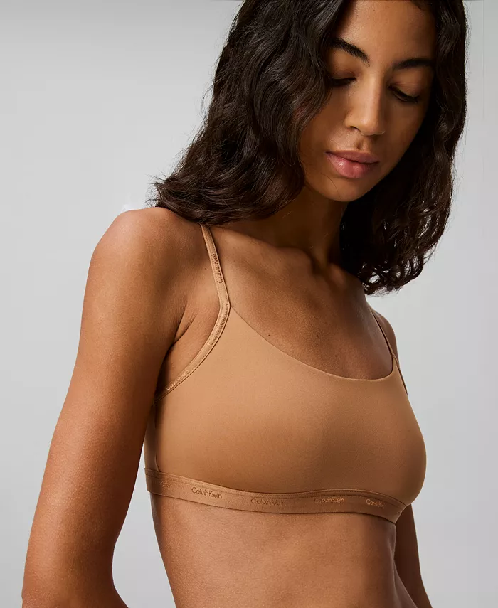 Женский облегающий бюстгальтер с легкой подкладкой QF7554 Calvin Klein, коричневый
Женский облегающий бюстгальтер с легкой подкладкой QF7554 Calvin Klein, коричневый
