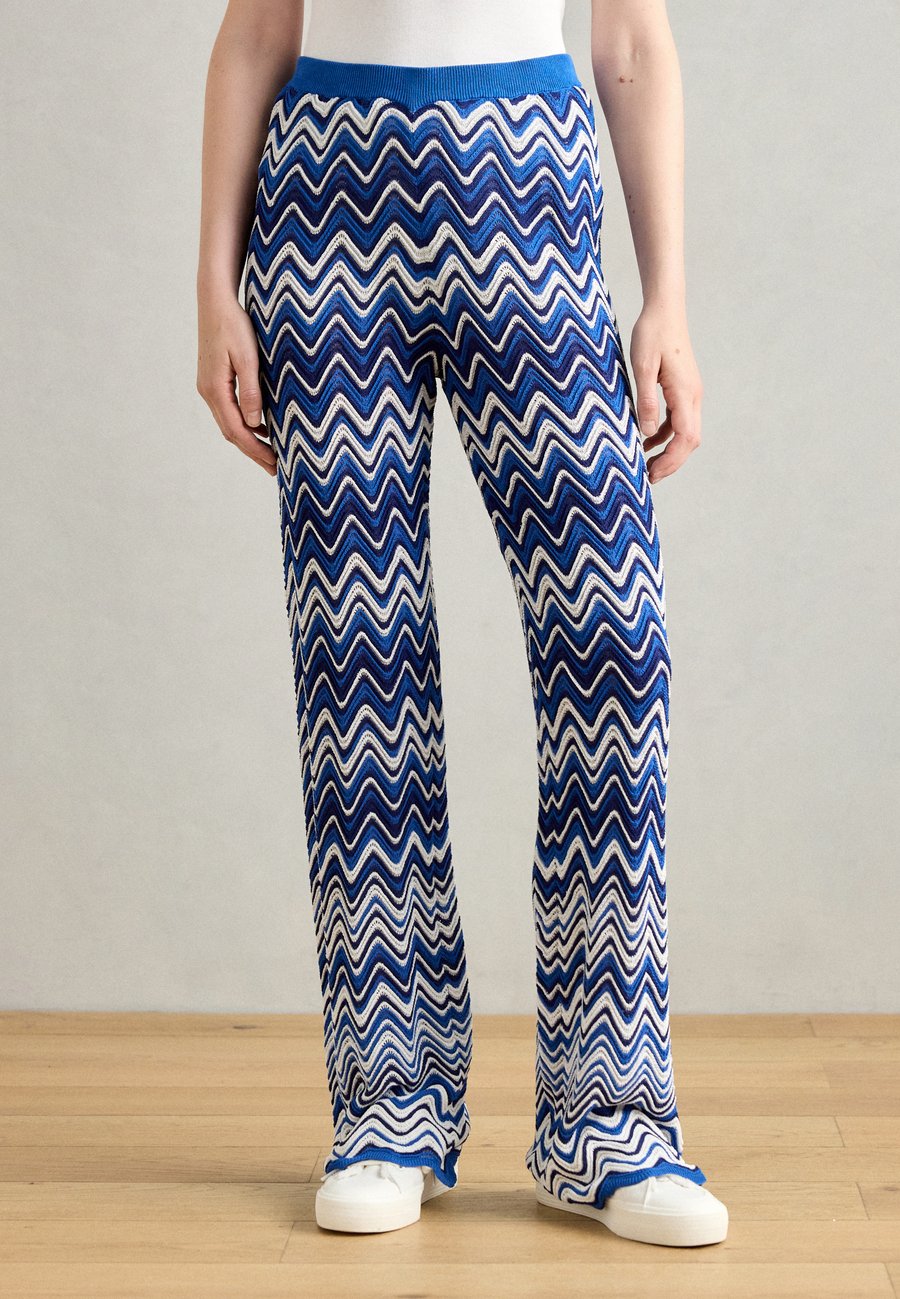 Брюки Morgan PALMY, Saphir/Blue
Брюки Morgan PALMY, Saphir/Blue