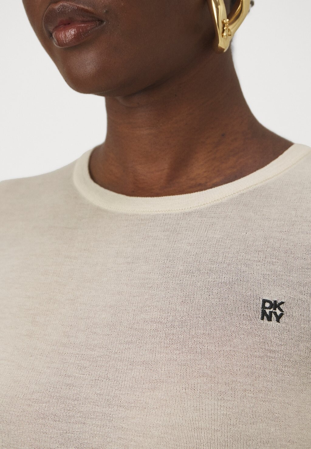 Джемпер ROUND NECK DKNY, цвет Talco
Джемпер ROUND NECK DKNY, цвет Talco