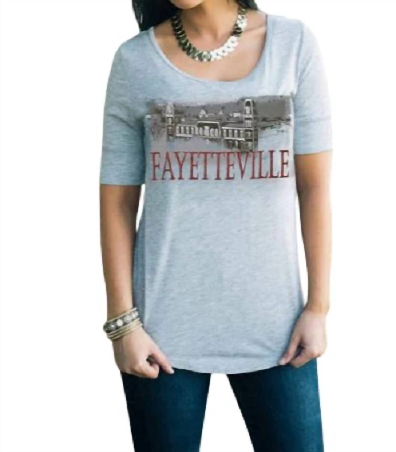 Знаменитая футболка Университета Арканзаса в Фейетвилле Gameday Couture, цвет fayetteville
Знаменитая футболка Университета Арканзаса в Фейетвилле Gameday Couture, цвет fayetteville