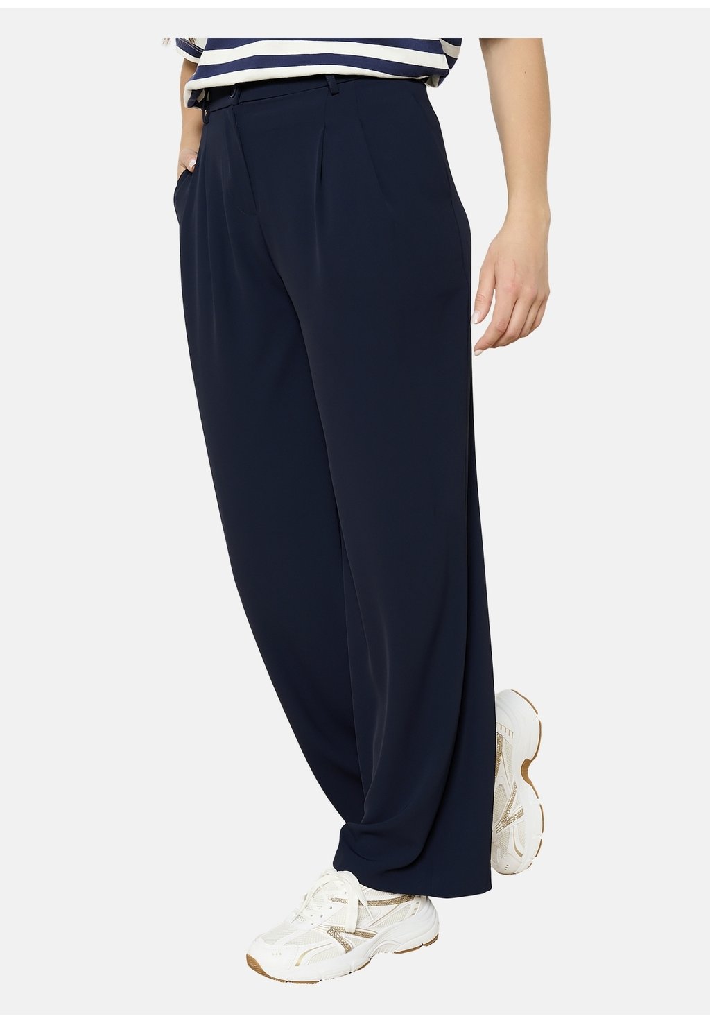 Брюки LolaLiza, темно-синий
Брюки LolaLiza, темно-синий