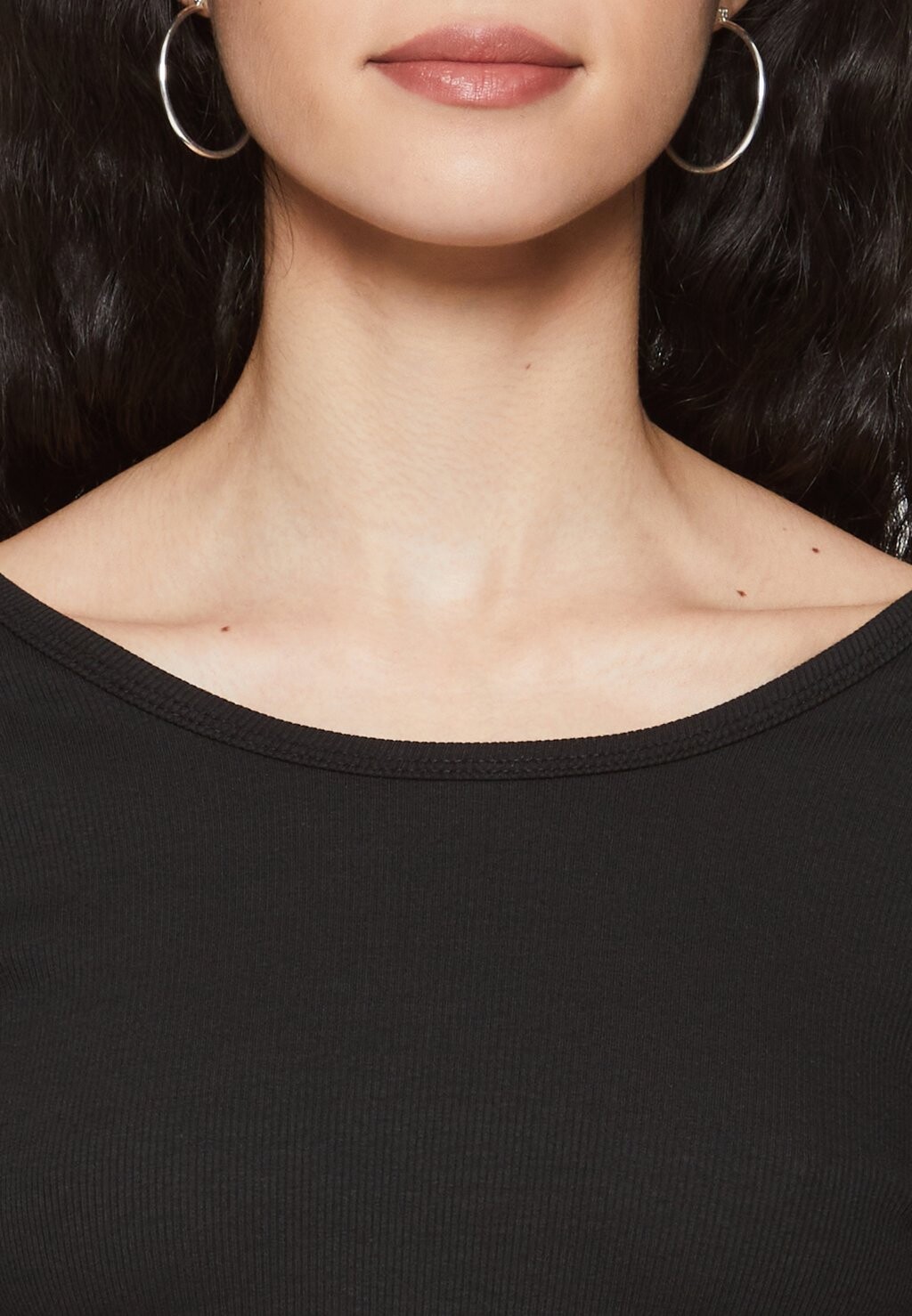 Топ с длинным рукавом Onleasy Open Back Only, черный
Топ с длинным рукавом Onleasy Open Back Only, черный