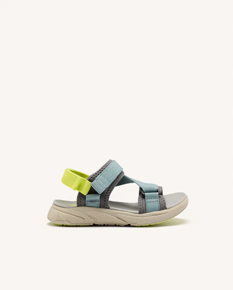 Детские сандалии в калифорнийском стиле с мягкой стелькой Gioseppo, светло-голубой
Детские сандалии в калифорнийском стиле с мягкой стелькой Gioseppo, светло-голубой