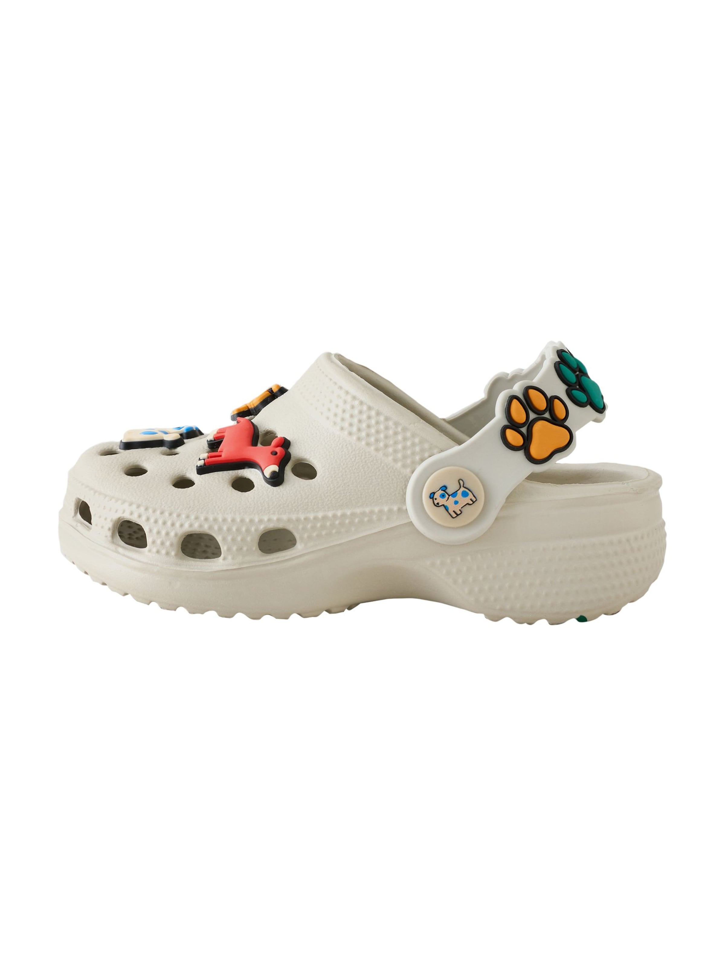 Next Сандалии в белом цвете
Next Сандалии в белом цвете