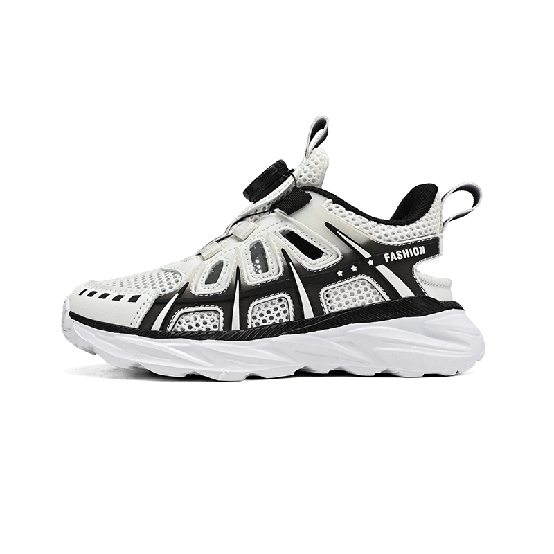 Противоскользящие и дышащие детские сандалии SHIBU, белый/черный 
Противоскользящие и дышащие детские сандалии SHIBU, белый/черный