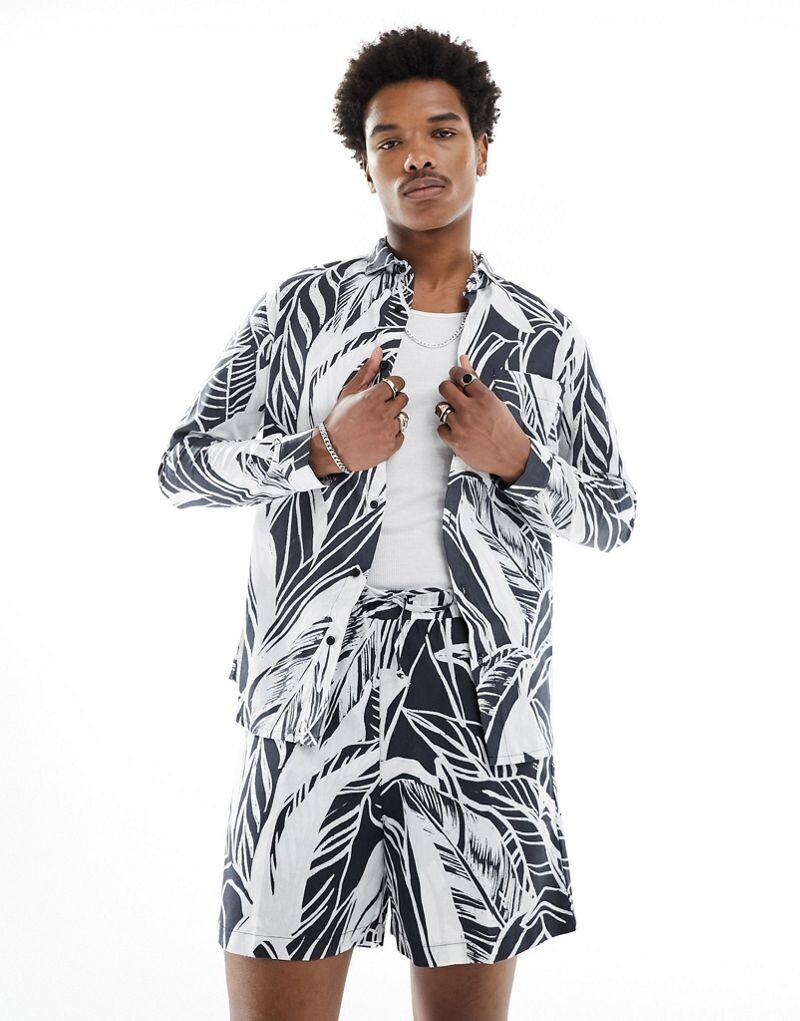 Рубашка с длинными рукавами и принтом пальм ASOS MADE IN KENYA
Рубашка с длинными рукавами и принтом пальм ASOS MADE IN KENYA