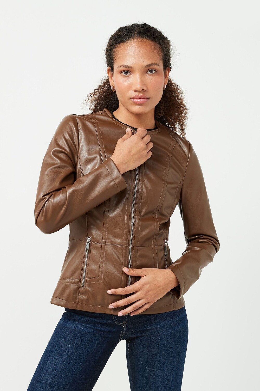 Куртка Saint Smith из искусственной кожи без воротника с декоративной молнией Urban Code, коричневый
Куртка Saint Smith из искусственной кожи без воротника с декоративной молнией Urban Code, коричневый