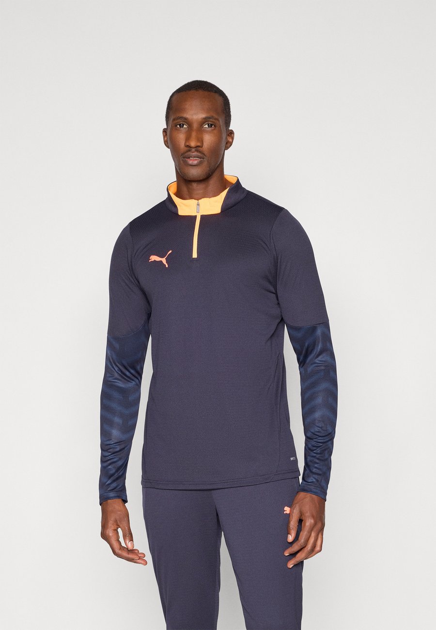 Топ Puma INDIVIDUALCUP 1/4 ZIP TOP, New Navy/Glowing Red/Heat Fire/Dark Blue
Топ Puma INDIVIDUALCUP 1/4 ZIP TOP, New Navy/Glowing Red/Heat Fire/Dark Blue