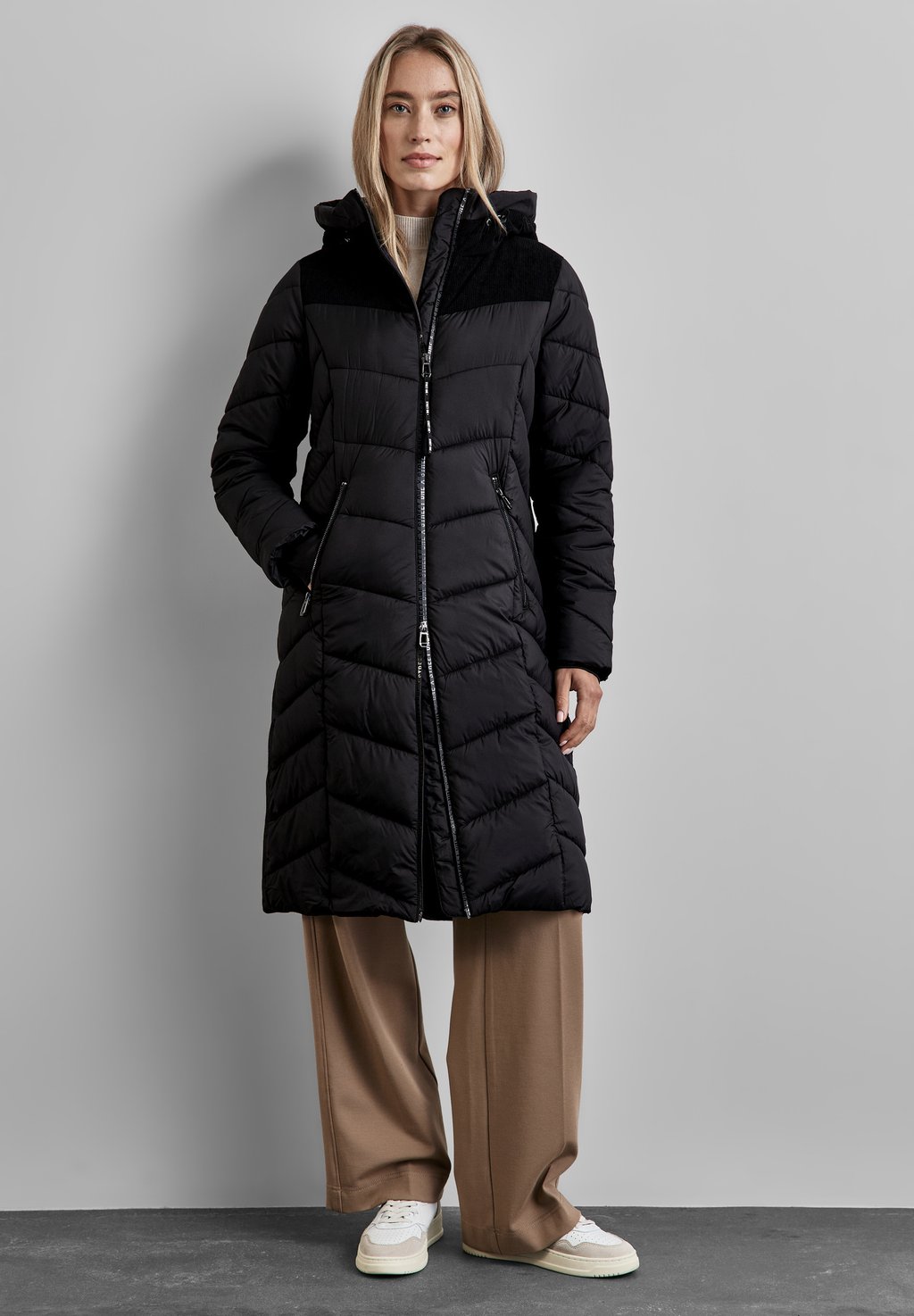 Зимнее пальто STRUKTUR Street One, черный
Зимнее пальто STRUKTUR Street One, черный