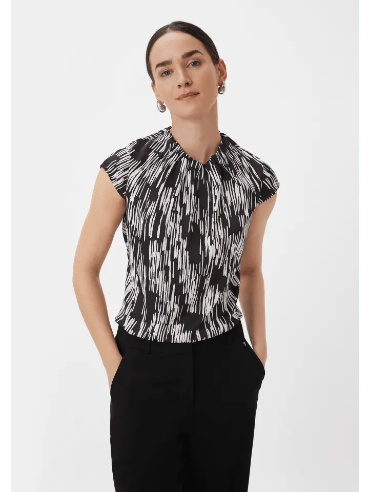 Блуза comma kurzarm, черный
Блуза comma kurzarm, черный