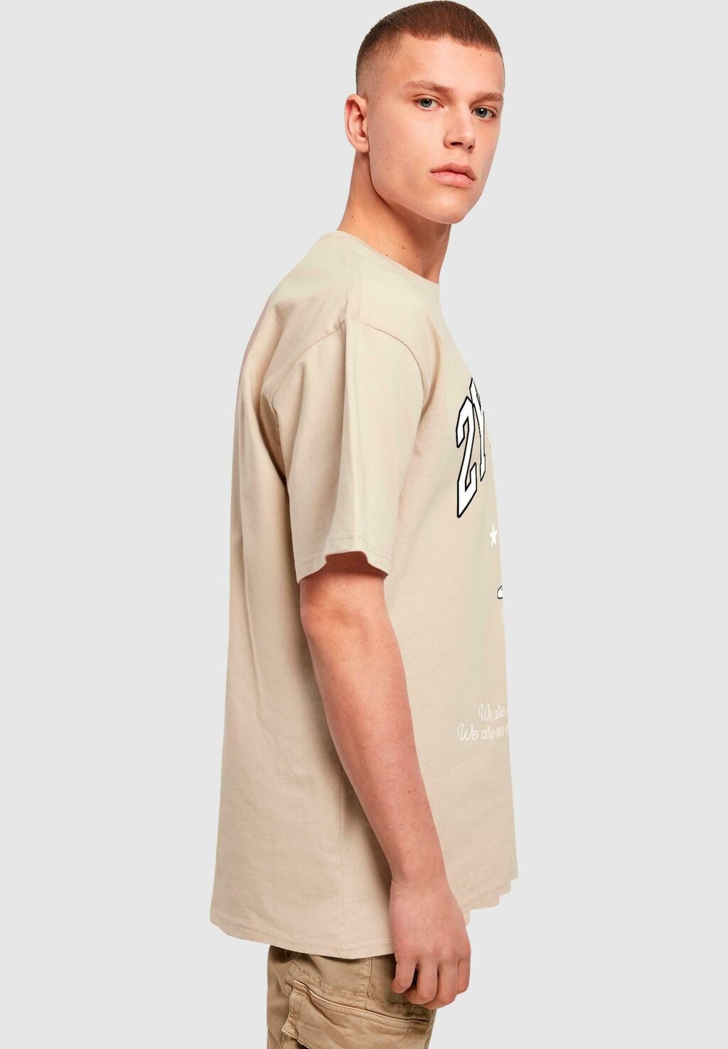 Футболка с принтом GLOBUS 2Y Studios, песочный
Футболка с принтом GLOBUS 2Y Studios, песочный