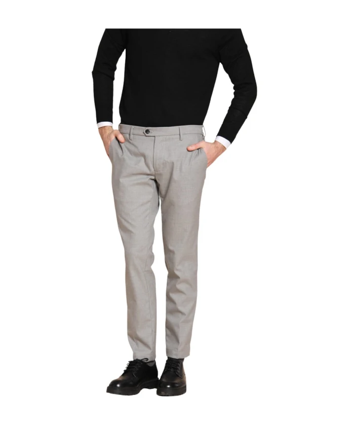 Серые брюки-чинос из хлопка и шерсти. Mason'S, серый
Серые брюки-чинос из хлопка и шерсти. Mason'S, серый