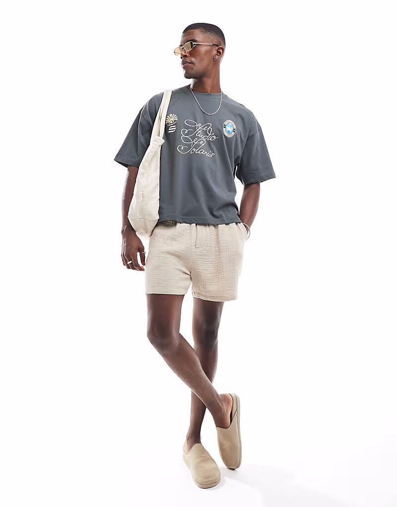 Футболка свободного кроя ASOS DESIGN oversize со спортивной графикой в угольно-сером цвете
Футболка свободного кроя ASOS DESIGN oversize со спортивной графикой в угольно-сером цвете