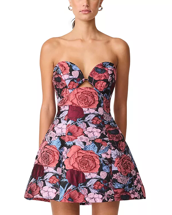 Мини-Платье Delphine без бретелей Elliatt, мультиколор
Мини-Платье Delphine без бретелей Elliatt, мультиколор