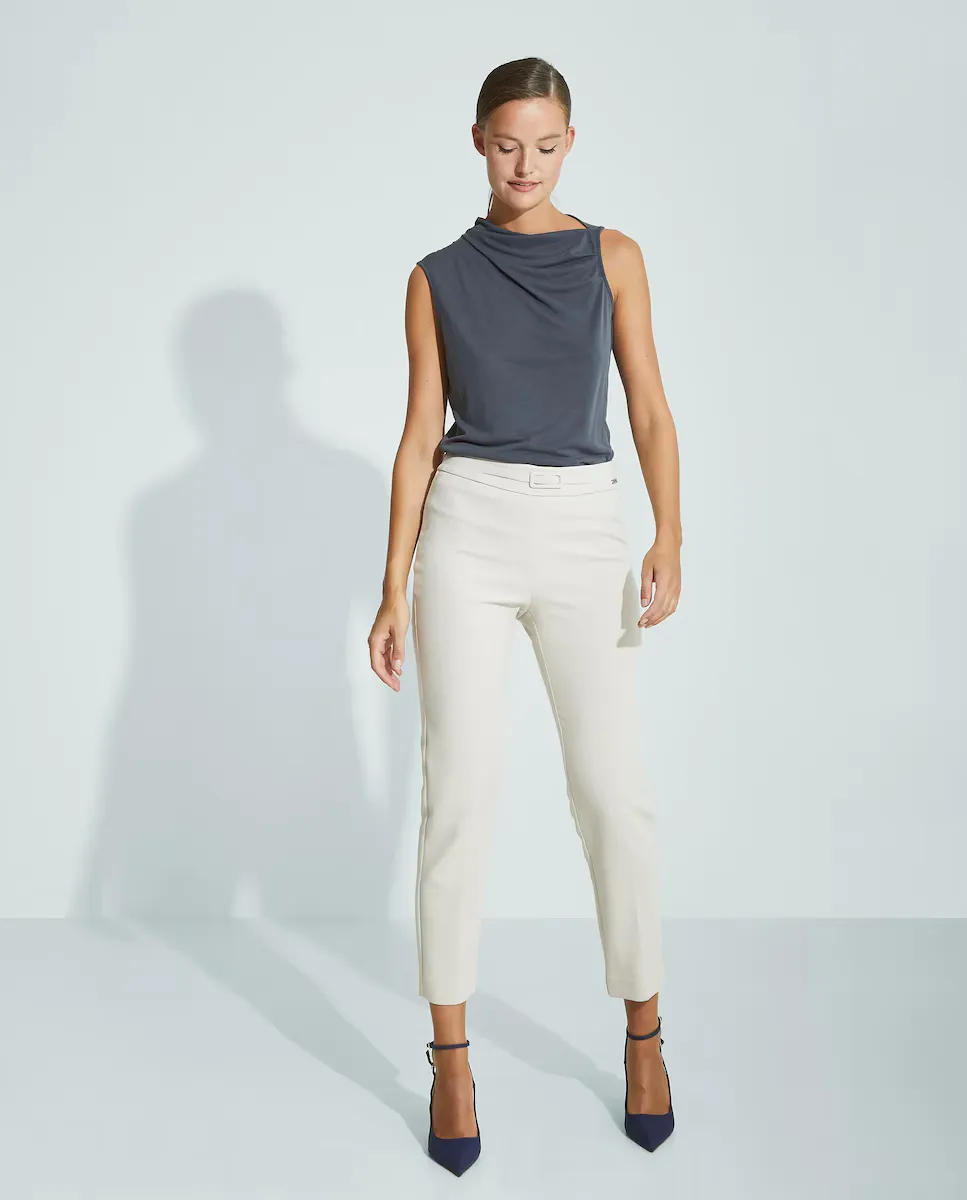 Женские укороченные брюки скинни с пряжкой Trucco, белый
Женские укороченные брюки скинни с пряжкой Trucco, белый