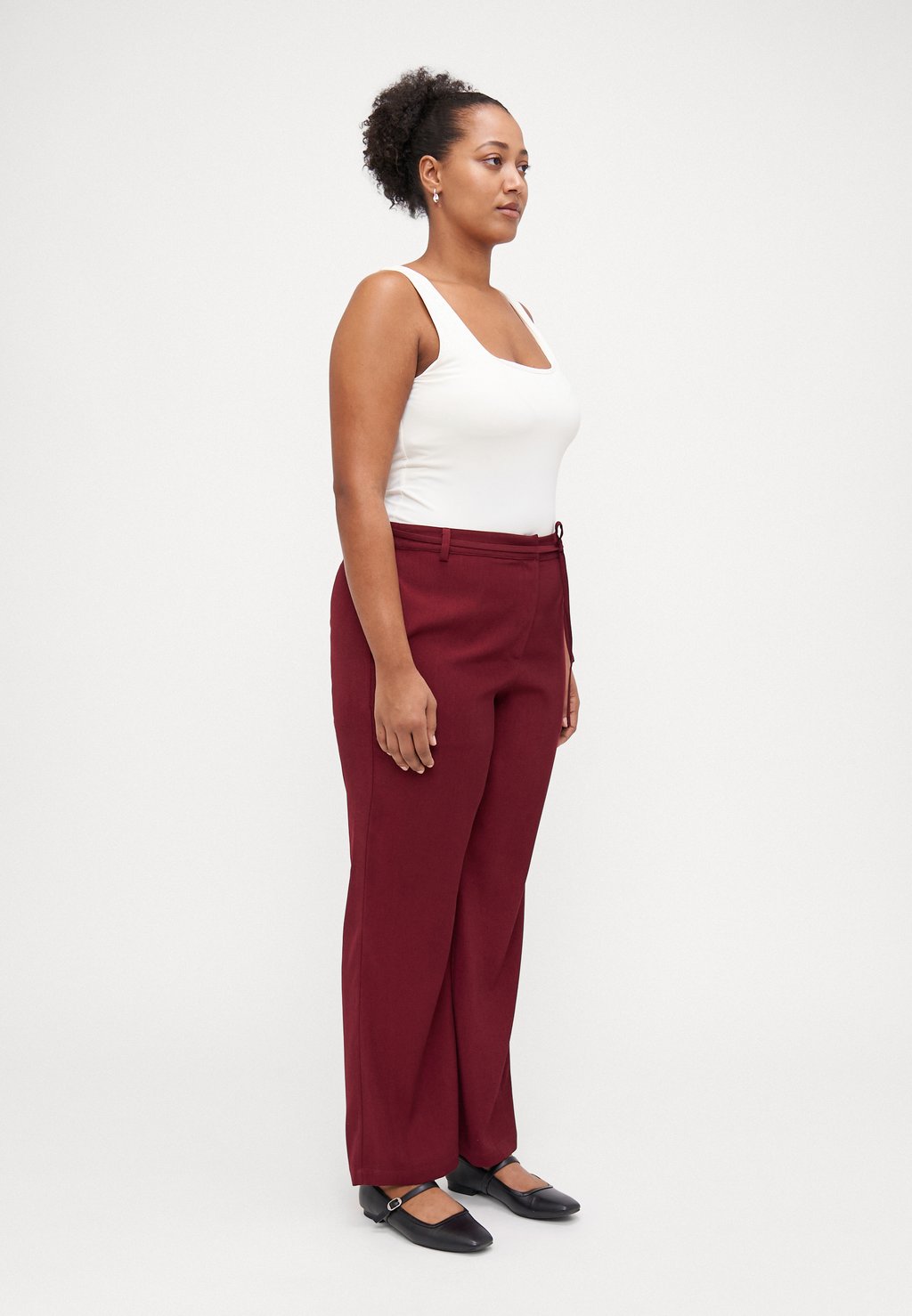 Брюки CARGETTIE STRING ONLY Carmakoma, бордовый
Брюки CARGETTIE STRING ONLY Carmakoma, бордовый
