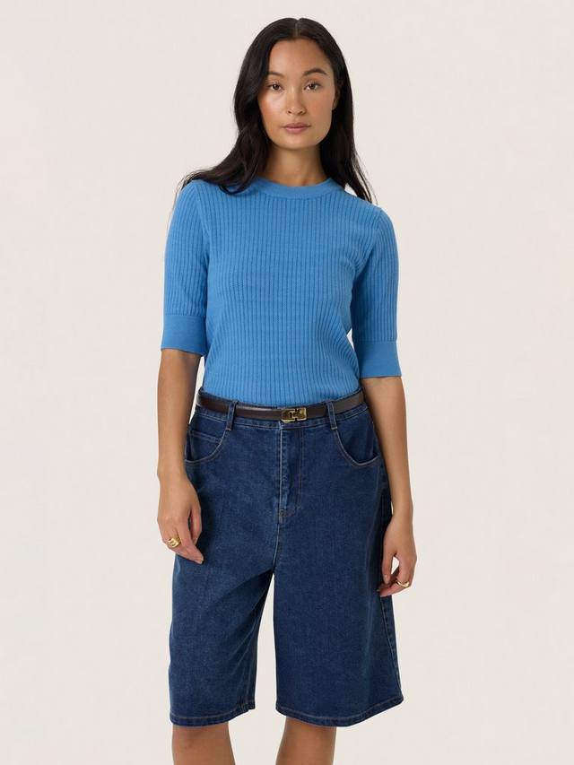 Свитер Spina с ребристым узором и круглым вырезом Soaked In Luxury
Свитер Spina с ребристым узором и круглым вырезом Soaked In Luxury